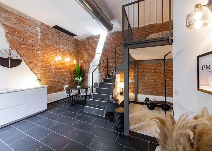 Youhosty - Design Isola Studio