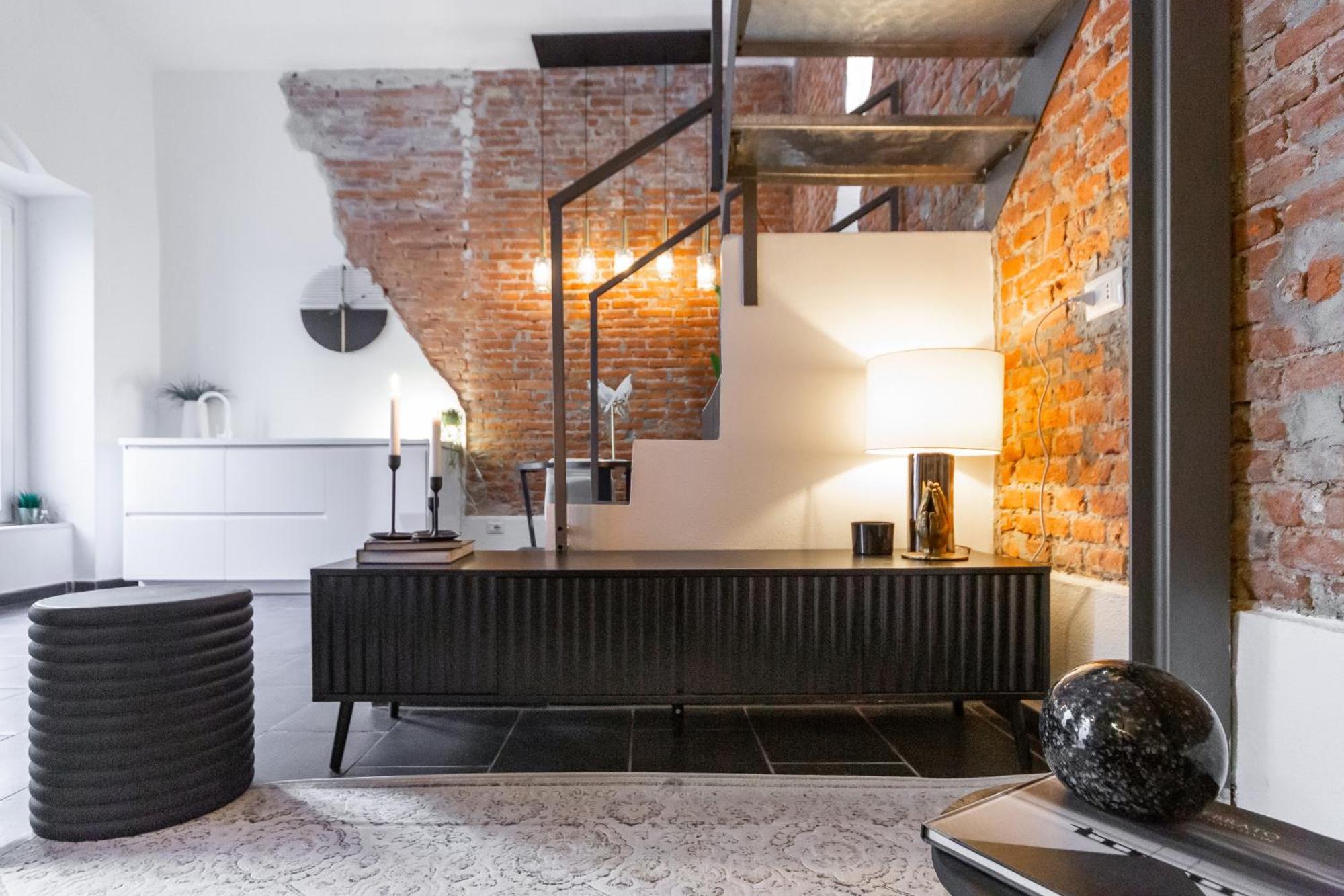 Apartment Youhosty - Design Isola Milan