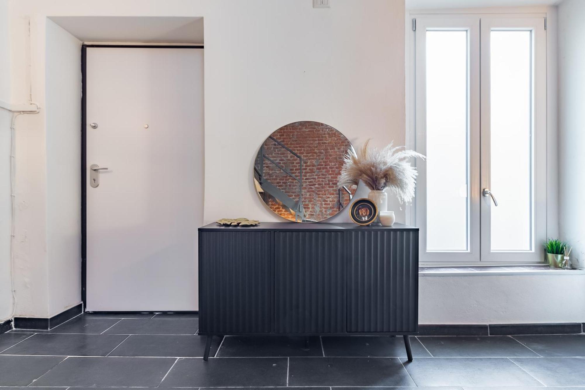 Youhosty - Design Isola